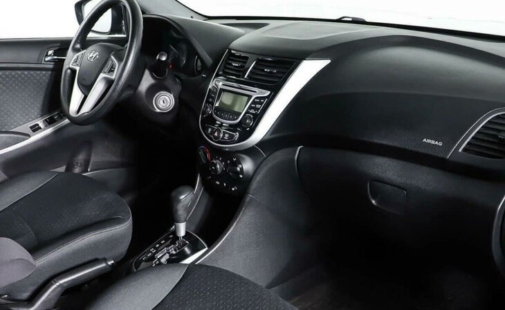 Hyundai Solaris - Фото 8