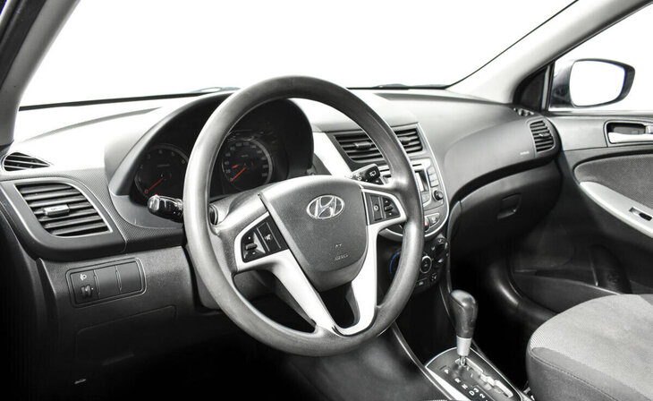 Hyundai Solaris - Фото 8