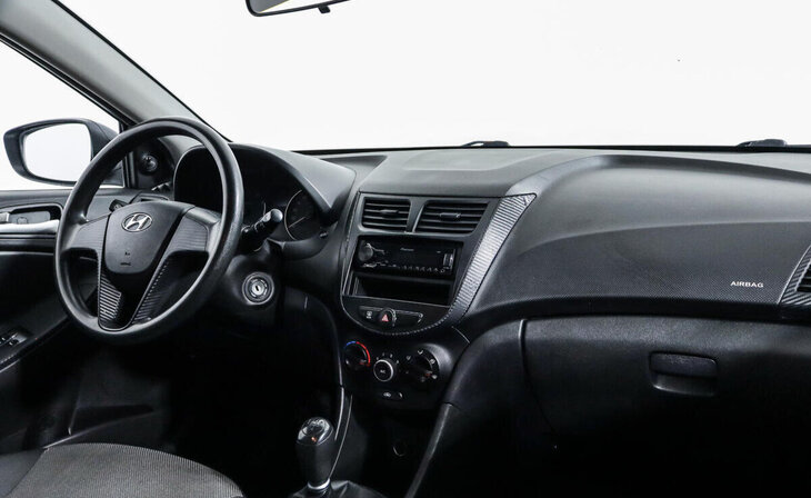 Hyundai Solaris - Фото 4