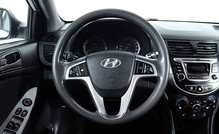 Hyundai Solaris - Фото 9