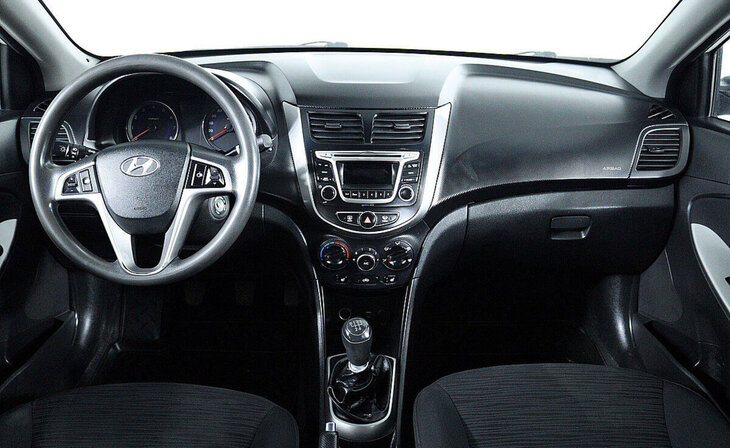 Hyundai Solaris - Фото 7