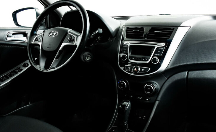 Hyundai Solaris - Фото 8