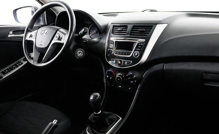 Hyundai Solaris - Фото 4