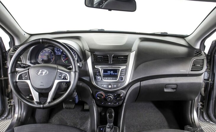 Hyundai Solaris - Фото 8