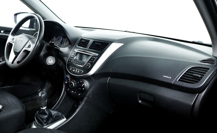 Hyundai Solaris - Фото 6