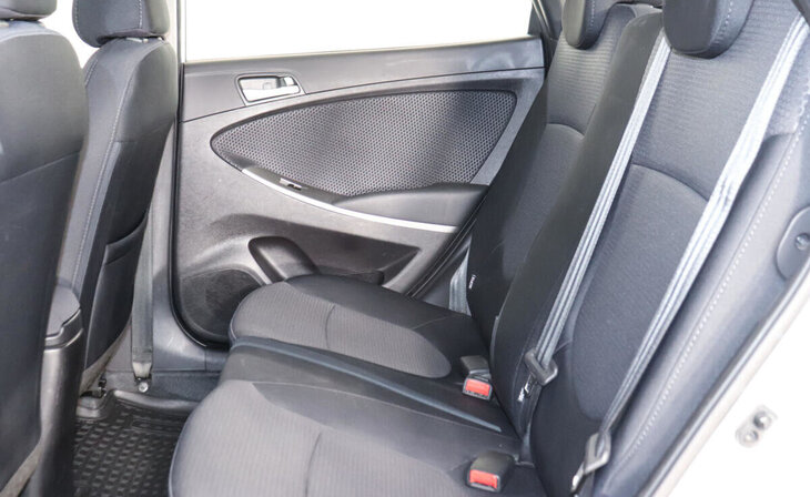 Hyundai Solaris - Фото 7