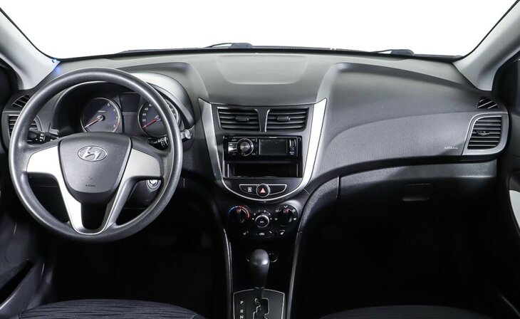 Hyundai Solaris - Фото 10