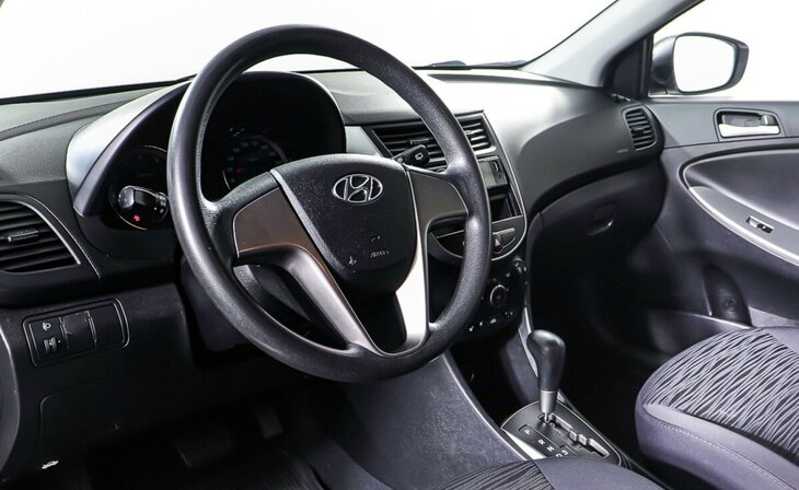 Hyundai Solaris - Фото 11