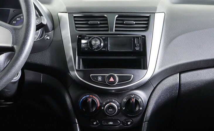 Hyundai Solaris - Фото 12