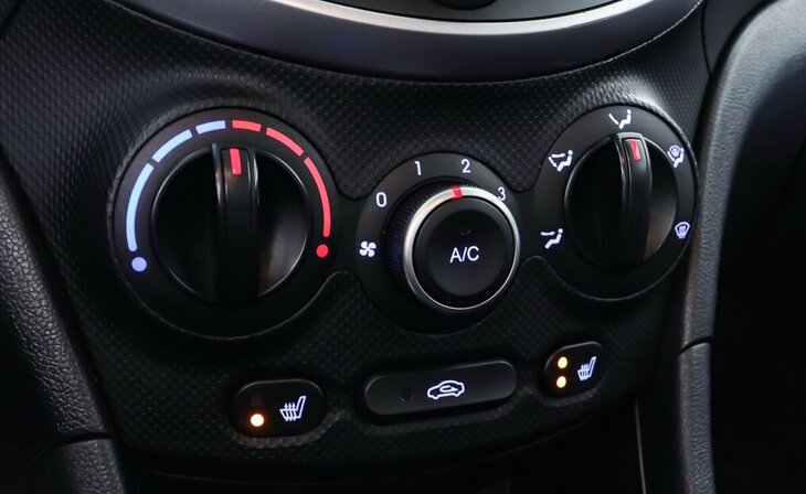 Hyundai Solaris - Фото 15