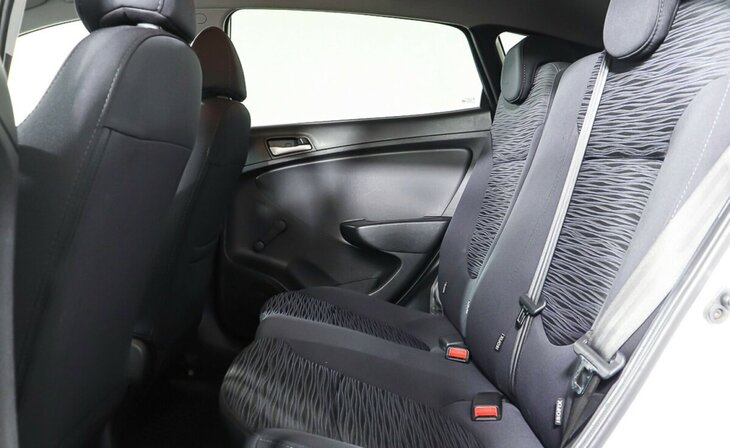 Hyundai Solaris - Фото 16