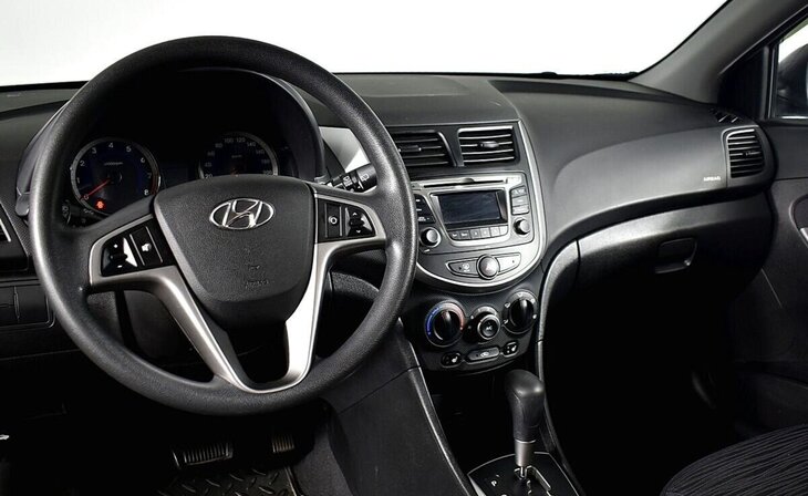 Hyundai Solaris - Фото 8