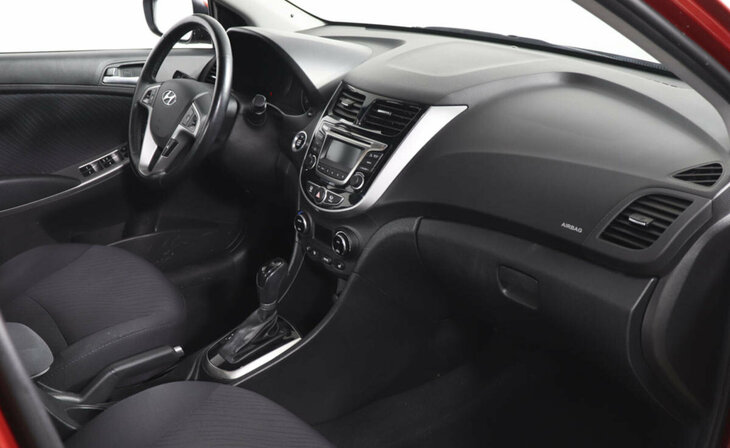 Hyundai Solaris - Фото 4