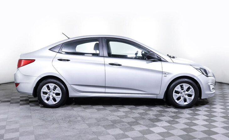 Hyundai Solaris - Фото 3