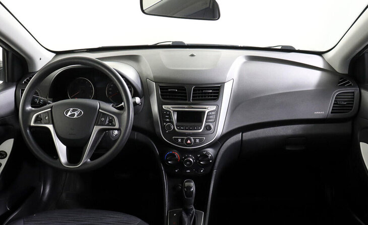 Hyundai Solaris - Фото 8