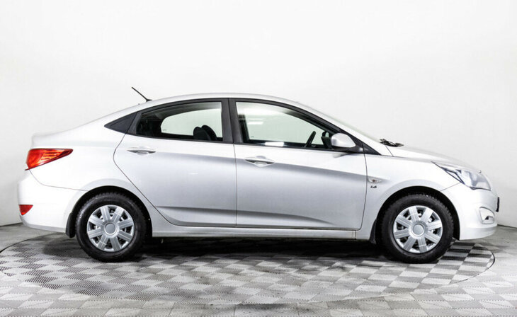 Hyundai Solaris - Фото 3