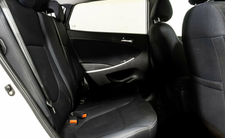 Hyundai Solaris - Фото 10