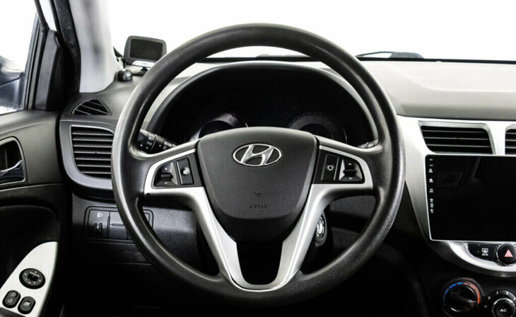 Hyundai Solaris - Фото 7