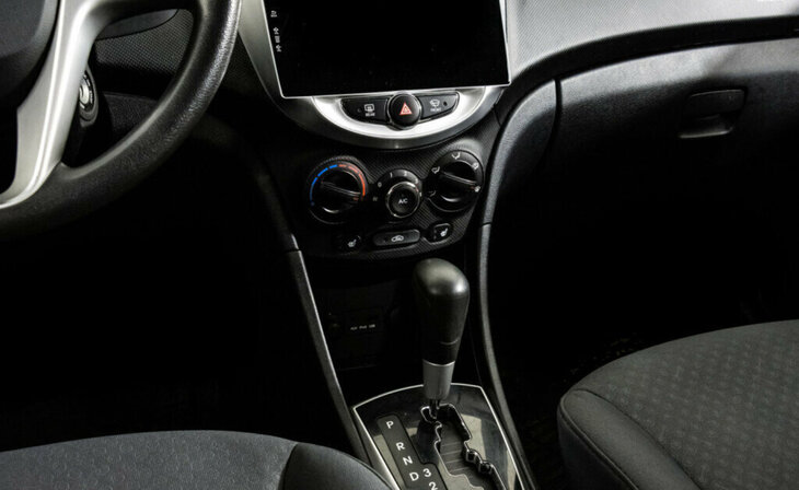 Hyundai Solaris - Фото 8