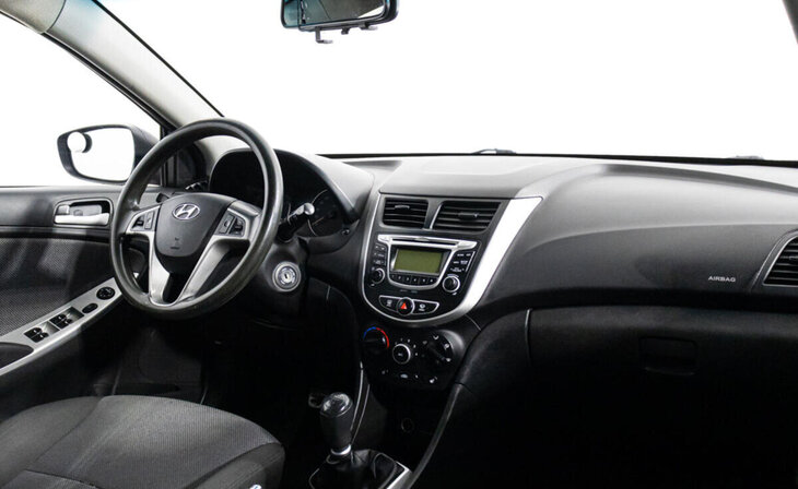 Hyundai Solaris - Фото 4