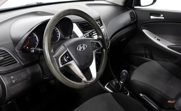 Hyundai Solaris - Фото 6