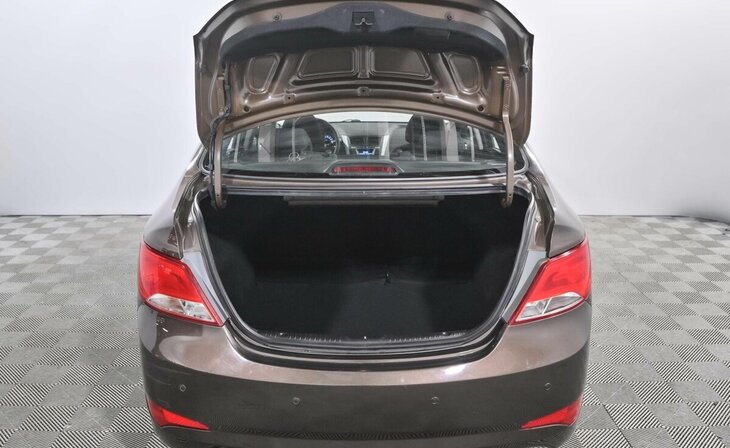 Hyundai Solaris - Фото 10