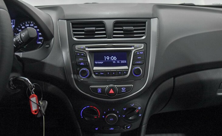 Hyundai Solaris - Фото 6