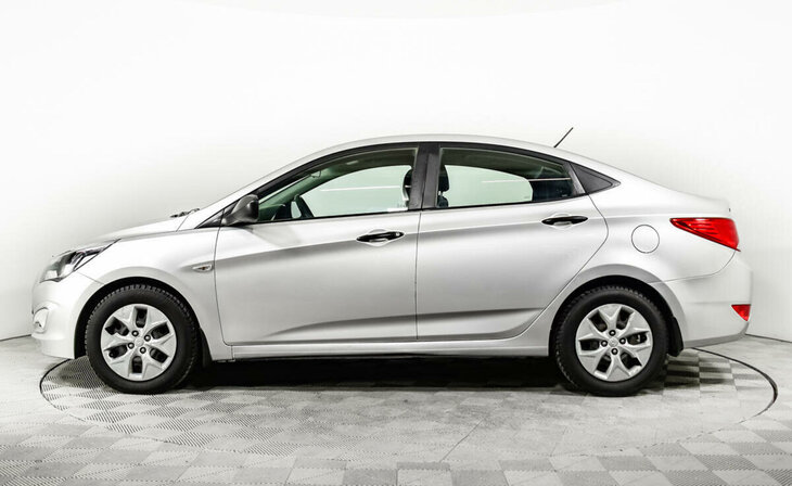 Hyundai Solaris - Фото 2