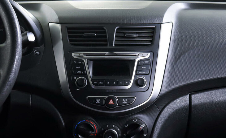 Hyundai Solaris - Фото 10