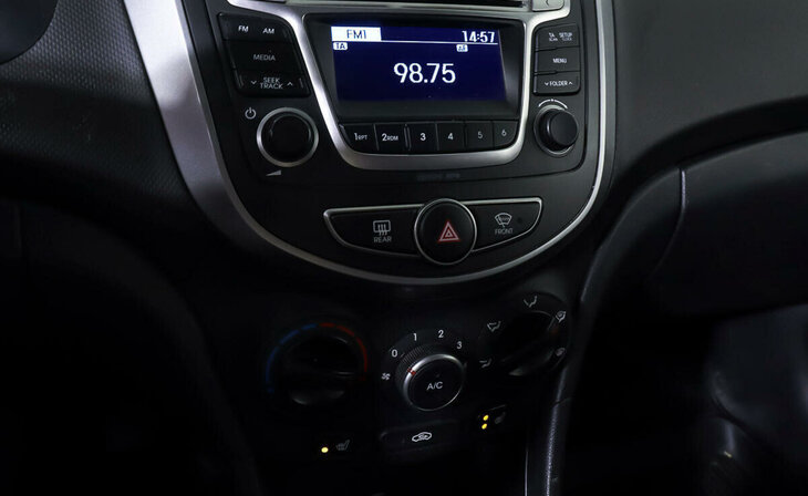 Hyundai Solaris - Фото 11