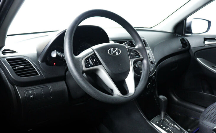 Hyundai Solaris - Фото 9