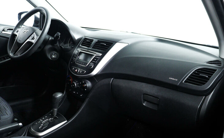 Hyundai Solaris - Фото 7