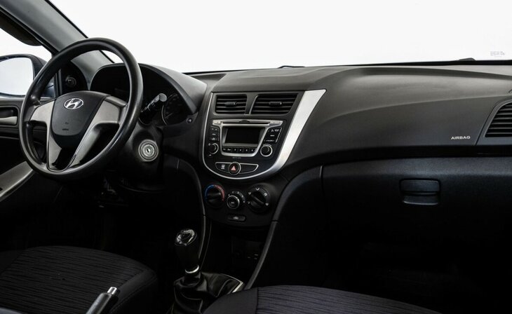 Hyundai Solaris - Фото 4