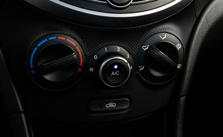 Hyundai Solaris - Фото 8