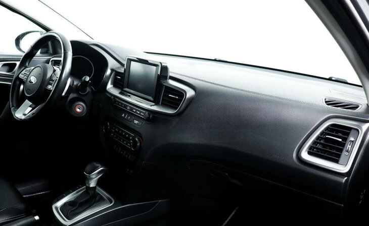 Kia Ceed - Фото 7