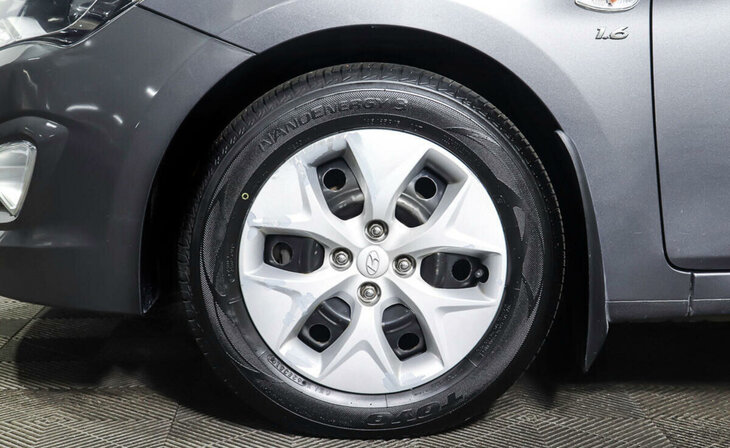 Hyundai Solaris - Фото 8