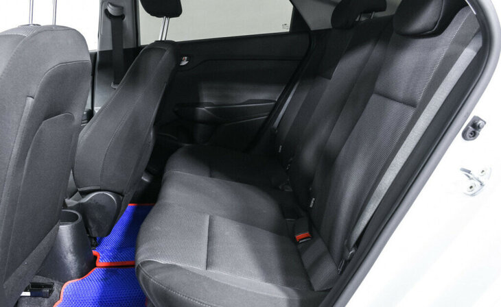 Hyundai Solaris - Фото 9