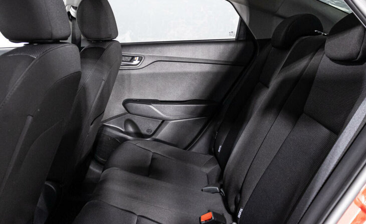 Hyundai Solaris - Фото 10