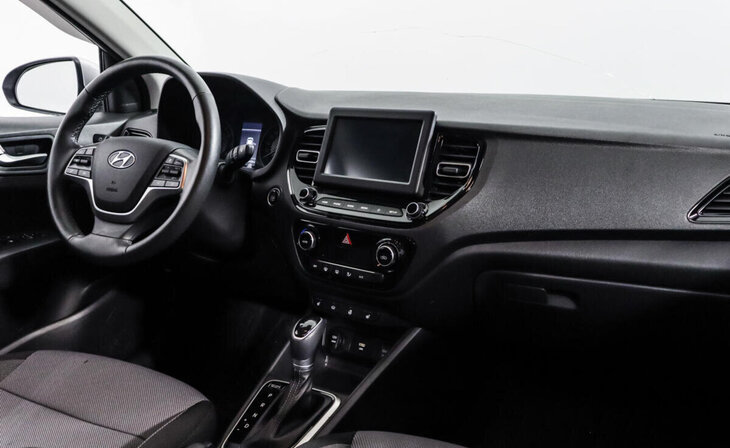 Hyundai Solaris - Фото 4