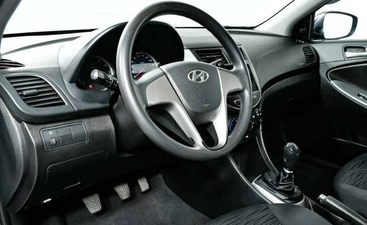 Hyundai Solaris - Фото 9