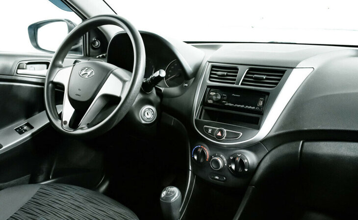 Hyundai Solaris - Фото 7