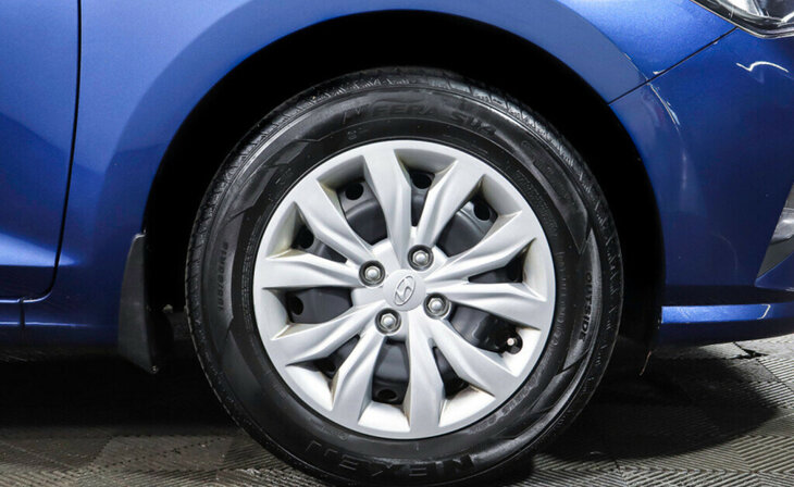 Hyundai Solaris - Фото 7