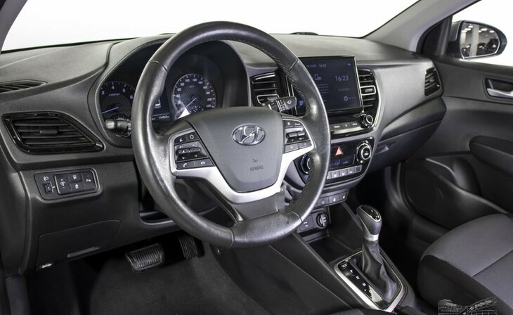 Hyundai Solaris - Фото 8