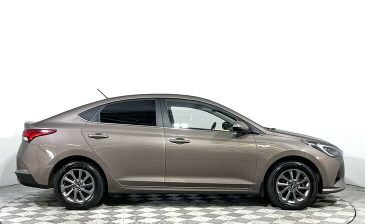 Hyundai Solaris - Фото 3