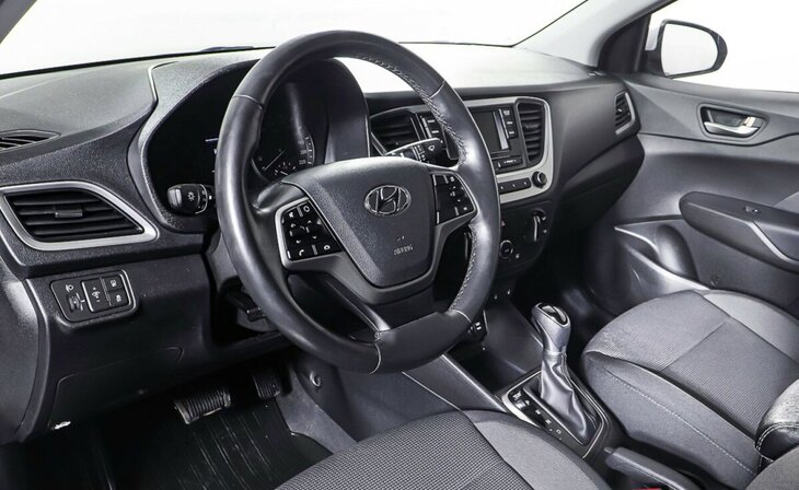 Hyundai Solaris - Фото 10