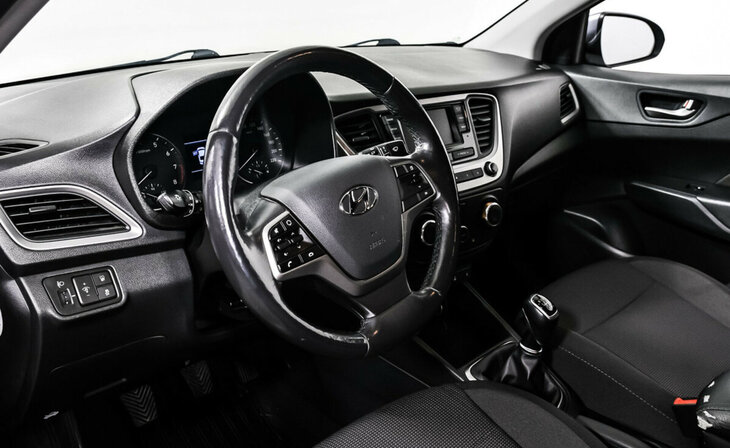 Hyundai Solaris - Фото 8