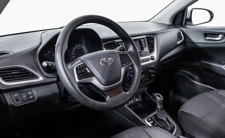 Hyundai Solaris - Фото 6