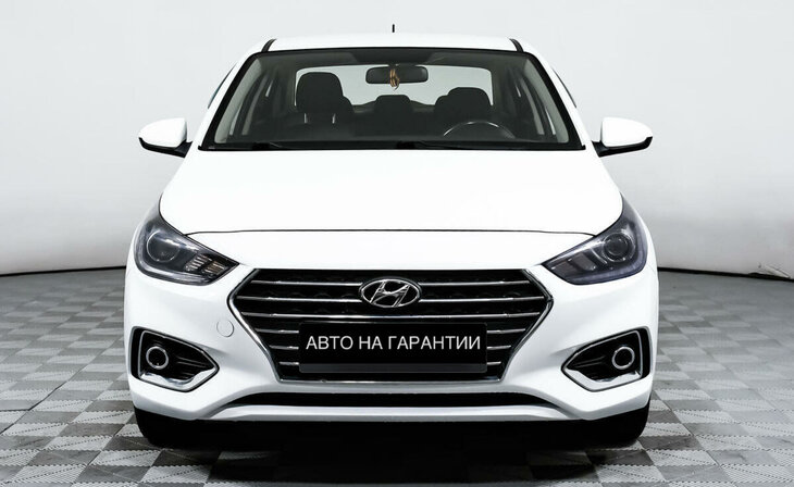 Hyundai Solaris - Фото 1