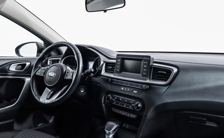 Kia Ceed - Фото 4