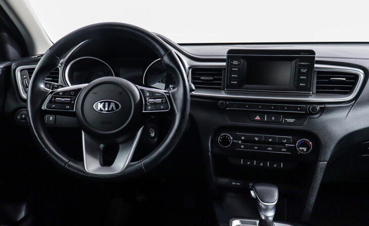 Kia Ceed - Фото 5